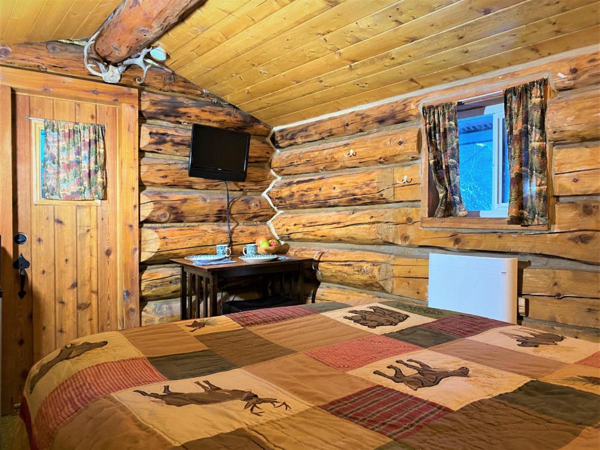 Alaska Creekside Cabins In Сюърд Екстериор снимка