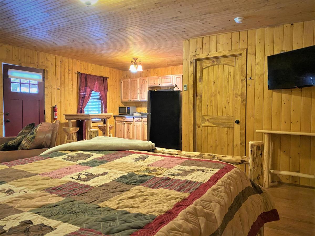 Alaska Creekside Cabins In Сюърд Екстериор снимка