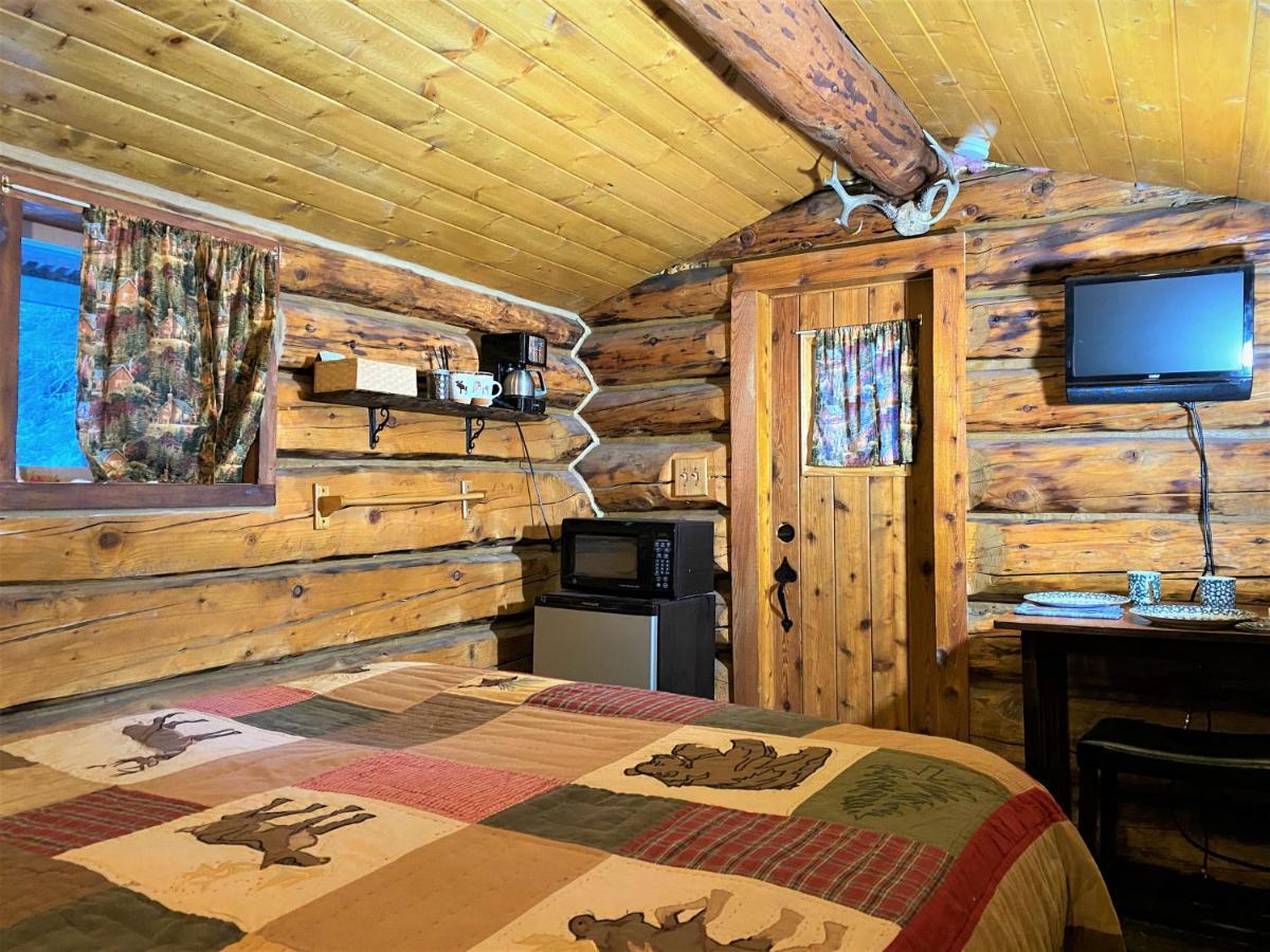 Alaska Creekside Cabins In Сюърд Екстериор снимка