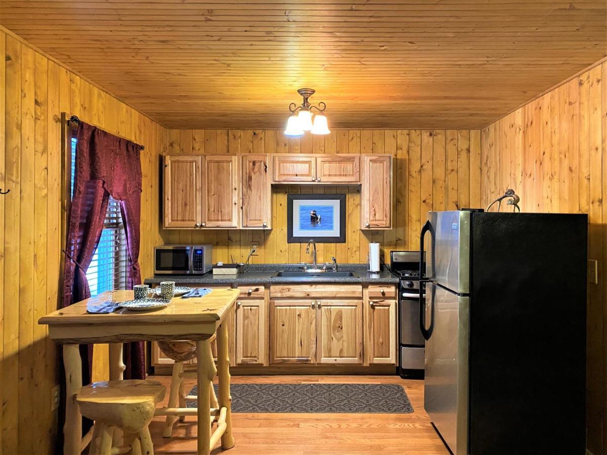 Alaska Creekside Cabins In Сюърд Екстериор снимка