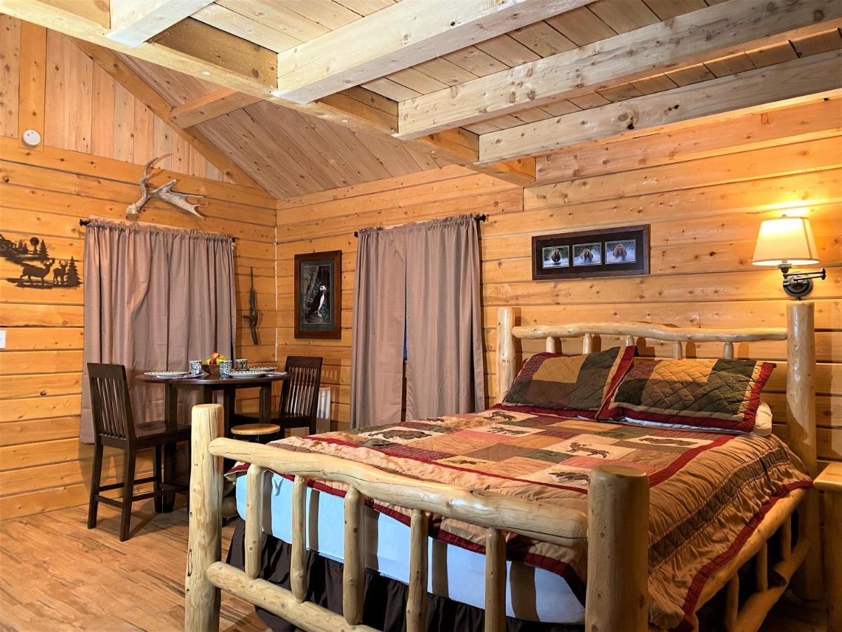 Alaska Creekside Cabins In Сюърд Екстериор снимка