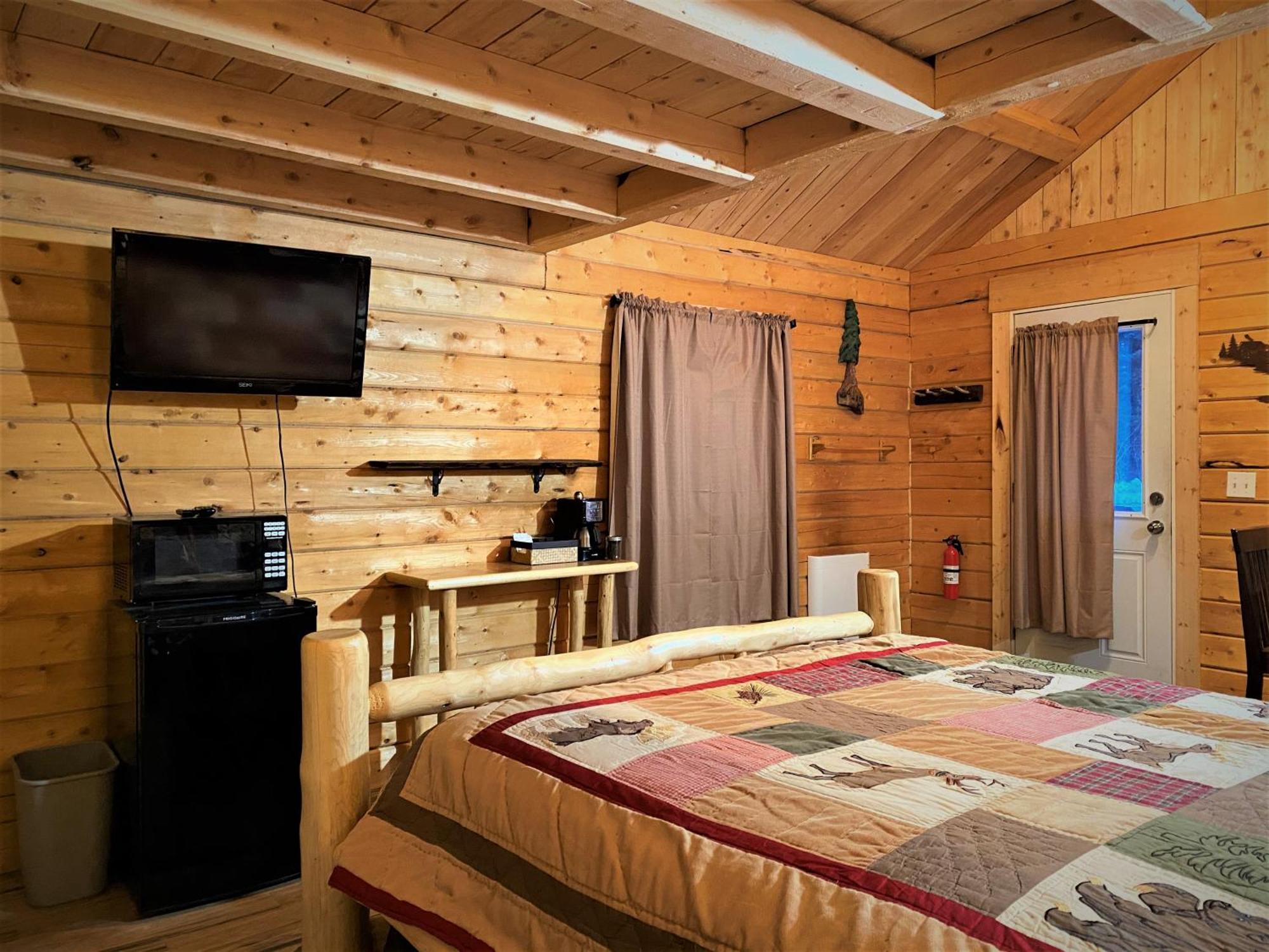 Alaska Creekside Cabins In Сюърд Екстериор снимка